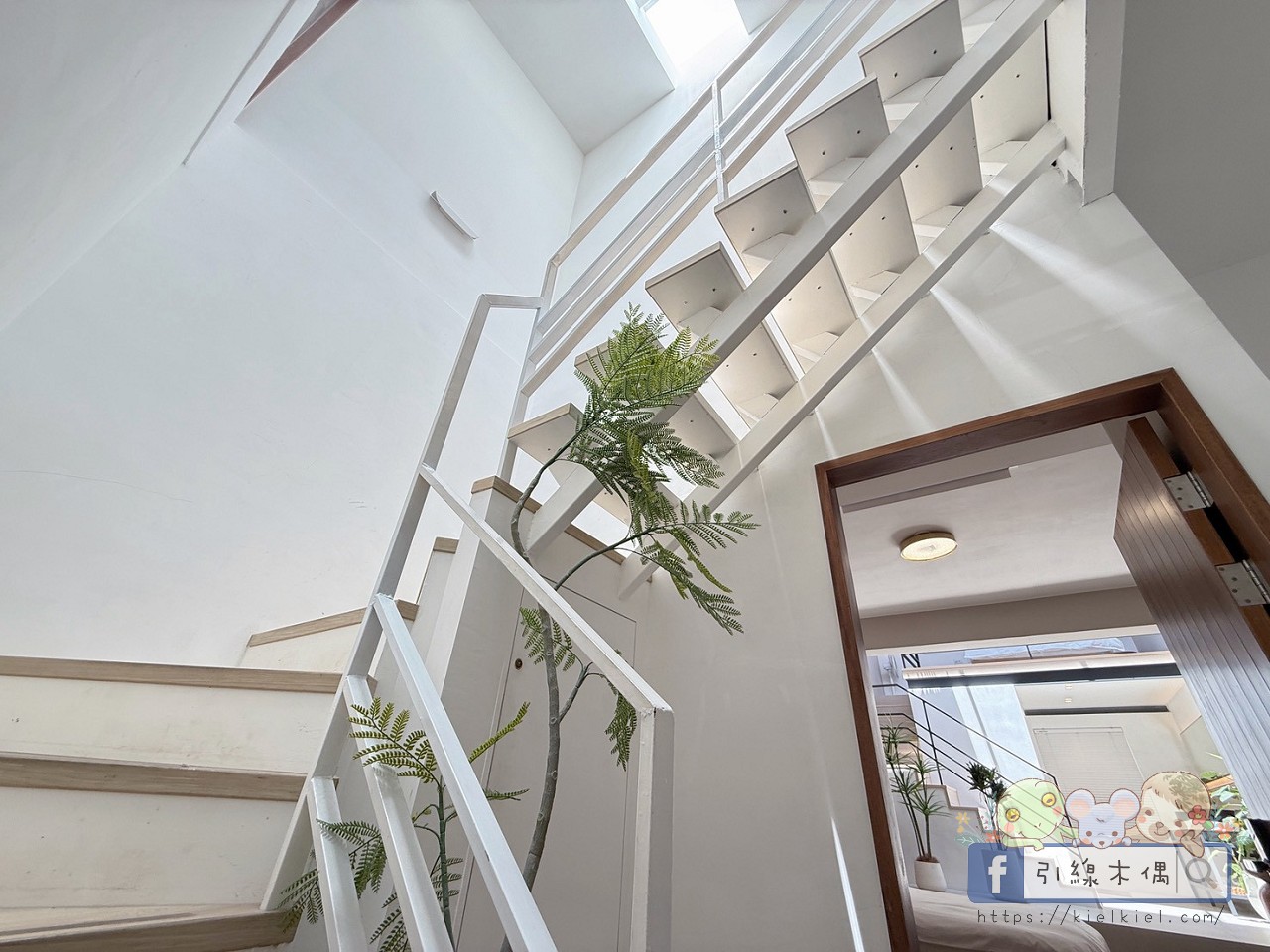 《日造深光》開箱|3層天井觀星、1座溫水泳池,如何共築一座會呼吸的光影宅? - 第6張圖 《日造深光》開箱|3層天井觀星、1座溫水泳池,如何共築一座會呼吸的光影宅?