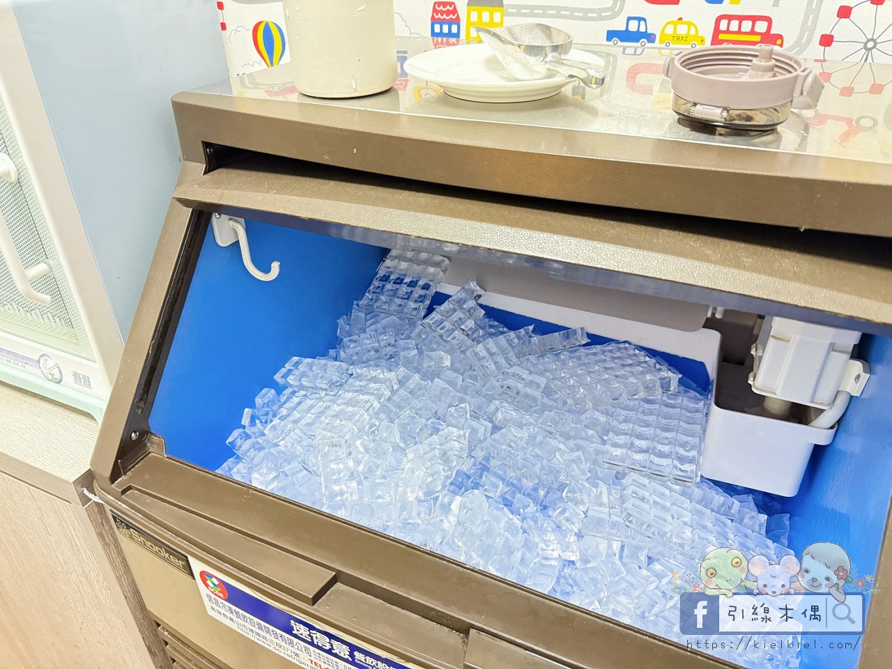 飯店房門是捷運車廂？《華園親子飯店草衙館》開箱：3分鐘直達樂園，暢玩親子夢幻基地！