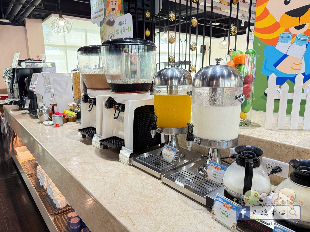 飯店房門是捷運車廂？《華園親子飯店草衙館》開箱：3分鐘直達樂園，暢玩親子夢幻基地！