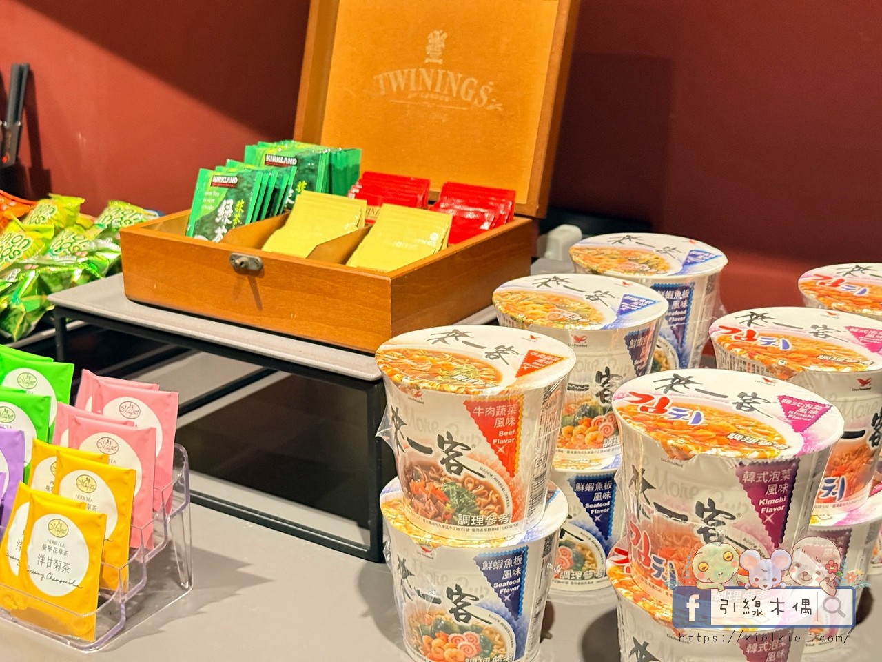 南投日月潭民宿推薦｜開箱《山久蒔勺光》極致侘寂美學！24H零食吧、清水模光影綠意與現做早餐，親子質感度假首選